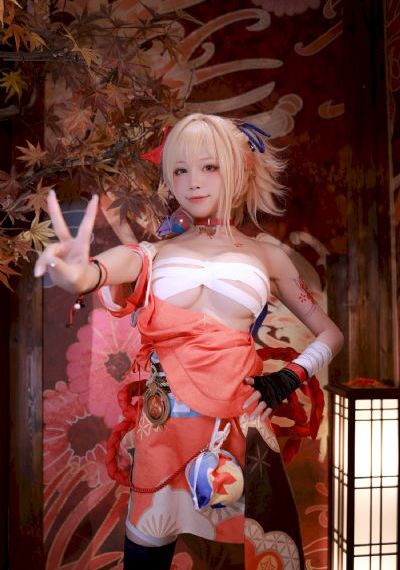 含着她的花蒂咬到高潮_1080电影免费在线