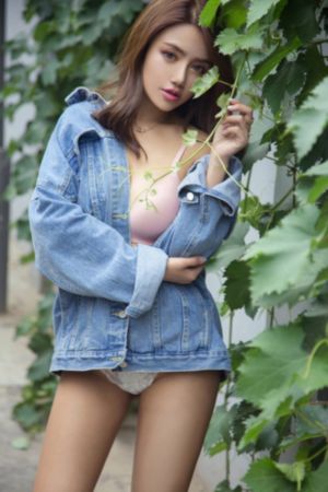 美女裸身裸体视频免费_720电影全集观看