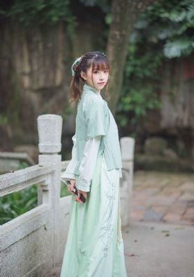 奶头吃肿了1V1h_迅雷下载电影