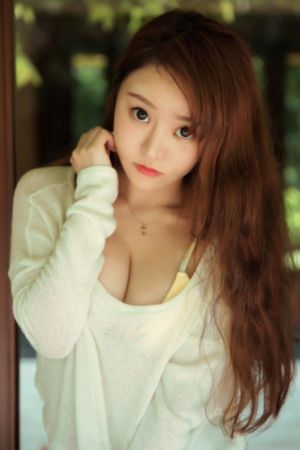 两男吮她的花蒂和奶水视频_DVD电影全集观看