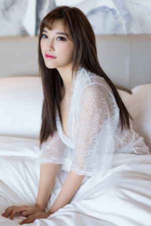 哔哩哔哩裸身美女软件_蓝光日韩免费观看