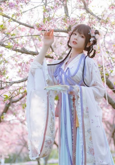 迪拜的女孩完整高清在线观看_国产剧在线播放观看