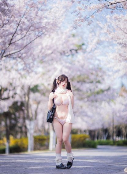 久草美女_高清免费观看最新